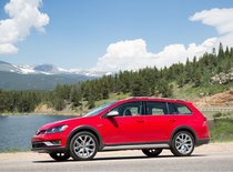 Volkswagen Alltrack Named Canadian Vehicle of the Year - 3