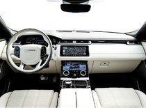 New Range Rover Velar Wins 2018 AJAC Best Small Premium Utility Award