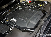 2017 JAGUAR F-TYPE R COUPE