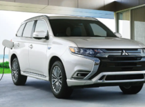 The 2019 Mitsubishi Outlander PHEV: A Plug-in Hybrid Like No Other