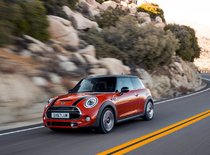 The 2019 MINI Cooper: Iconic Styling and Performance - 3