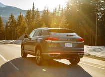 Standard Safety Features Inside the Atlas Cross Sport - 2