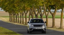 Adaptive Dynamics and Electronic Air Suspension: How Range Rover Velar Manages Montreal's Road Surface Challenges