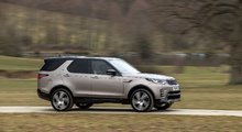 Land Rover Discovery vs BMW X5: Dare to be different