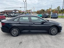 2021 Volkswagen Jetta Execline 1.4T 8sp at w/Tip