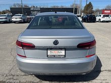 2021 Volkswagen Passat Highline 2.0T 6sp at w/Tip