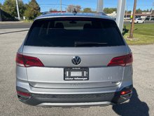 2023 Volkswagen Taos Highline 1.5T 7sp at DSG w/ Tip 4M
