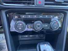 2023 Volkswagen Taos Highline 1.5T 7sp at DSG w/ Tip 4M