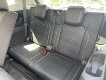 2018 Volkswagen Tiguan Highline 2.0T 8sp at w/Tip 4M 3rd Row Seating