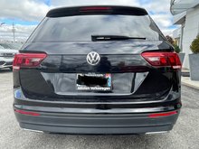 2018 Volkswagen Tiguan Comfortline 2.0T 8sp at w/Tip 4M 7 Seater