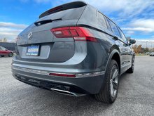2019 Volkswagen Tiguan Highline 2.0T 8sp at w/Tip 4M R-Line
