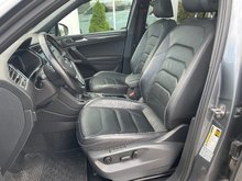 2019 Volkswagen Tiguan Highline 2.0T 8sp at w/Tip 4M R-Line