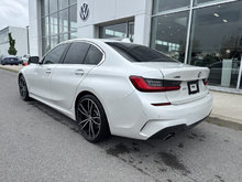 BMW SERIE 3 330I XDRIVE CUIR TOIT OUVRANT CARPLAY CAMÉRA 2020