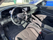 Hyundai Elantra PREFERED AUTOMATIQUE TOIT OUVRANT CAMÉRA CARPLAY 2023