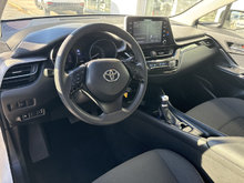 Toyota C-HR LE BLUETOOTH CARPLAY CAMÉRA SIEGES CHAUFF 2021