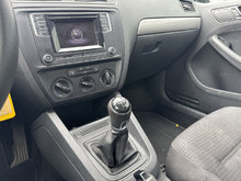 2016 Volkswagen BERLINE JETTA TRENDLINE MANUELLE BLUETOOTH CAMÉRA CRUISE CONTROL