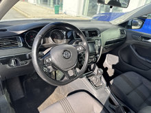 Volkswagen BERLINE JETTA ÉDITION WOLFSBURG MANUELLE TOIT POUVRANT CARPLAY 2017