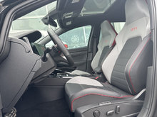Volkswagen Golf GTI PERFORMANCE DSG CUIR TOIT PANO CARPLAY CAMÉRA 2024