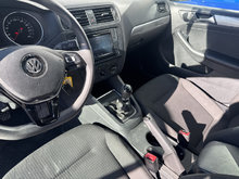 Volkswagen JETTA Trendline manuelle caméra bancs chauffant 2016