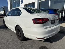 Volkswagen JETTA Trendline manuelle caméra bancs chauffant 2016