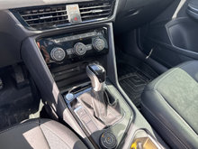 Volkswagen Taos COMFORTLINE 4MOTION CUIR TOIT PANO CARPLAY CAMÉRA 2023