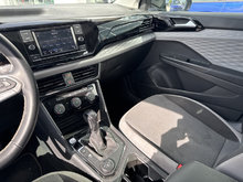 Volkswagen TAOS TRENDLINE 4MOTION SIEGES CHAUFF CARPLAY CAMÉRA 2023