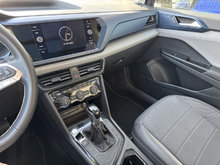 Volkswagen TAOS COMFORTLINE CUIR TOIT PANO CARPLAY CAMÉRA 2024