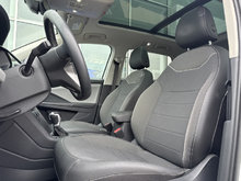 Volkswagen Taos COMFORTLINE CUIR TOIT PANO CARPLAY CAMÉRA 2024