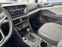 Volkswagen Taos COMFORTLINE CUIR TOIT PANO CARPLAY CAMÉRA 2024