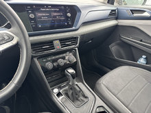 Volkswagen Taos COMFORTLINE CUIR TOIT PANO CARPLAY CAMÉRA 2024