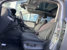 Volkswagen TAOS COMFORTLINE CUIR TOIT PANO CARPLAY CAMÉRA 2024