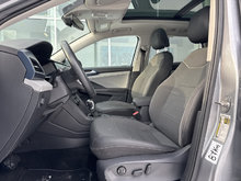 Volkswagen TAOS COMFORTLINE CUIR TOIT PANO CARPLAY CAMÉRA 2024