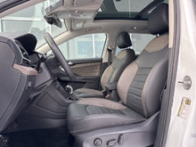 Volkswagen TAOS HIGHLINE 4MOTION CUIR TOIT PANO BEATS AUDIO FULL 2024