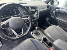 Volkswagen Tiguan COMFORTLINE R-LINE BLACK CUIR TOIT PANO CARPLAY 2022
