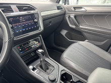 Volkswagen TIGUAN COMFORTLINE RLINE 4MOTION CUIR TOIT PANO CARPLAY 2023