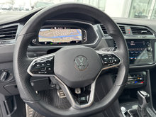 Volkswagen TIGUAN HIGHLINE R-LINE 4MOTION CUIR TOIT PANO CARPLAY 2024