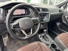 Volkswagen TIGUAN HIGHLINE R-LINE 4MOTION CUIR TOIT PANO CARPLAY 2024