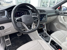 Volkswagen TIGUAN HIGHLINE R-LINE 4MOTION CUIR TOIT PANO CARPLAY 2024
