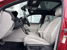 Volkswagen TIGUAN HIGHLINE R-LINE 4MOTION CUIR TOIT PANO CARPLAY 2024