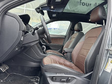 Volkswagen TIGUAN HIGHLINE R-LINE 4MOTION CUIR TOIT PANO CARPLAY 2024