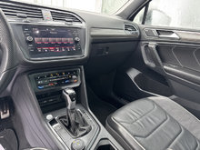Volkswagen TIGUAN HIGHLINE R-LINE 4MOTION CUIR TOIT PANO CARPLAY 2024