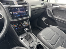 Volkswagen TIGUAN HIGHLINE RLINE 4MOTION CUIR TOIT PANO CARPLAY 2024