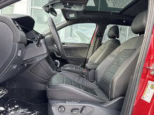 Volkswagen TIGUAN HIGHLINE RLINE 4MOTION CUIR TOIT PANO CARPLAY FULL 2024