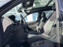 Volkswagen TIGUAN HIGHLINE R-LINE 4MOTION CUIR TOIT PANO CARPLAY 2024
