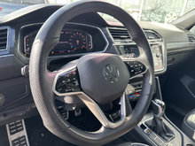 Volkswagen TIGUAN HIGHLINE R-LINE 4MOTION CUIR TOIT PANO CARPLAY 2024