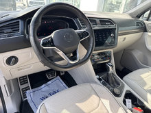 Volkswagen TIGUAN HIGHLINE R-LINE 4MOTION CUIR TOIT PANO CARPLAY 2024