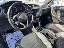 Volkswagen TIGUAN HIGHLINE R-LINE 4MOTION CUIR TOIT PANO CARPLAY 2024