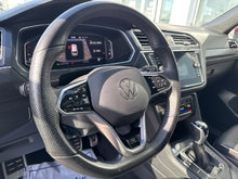 Volkswagen TIGUAN HIGHLINE R-LINE 4MOTION CUIR TOIT PANO CARPLAY 2024