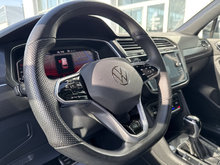 Volkswagen TIGUAN HIGHLINE R-LINE 4MOTION CUIR TOIT PANO CARPLAY 2024