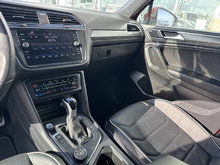 Volkswagen TIGUAN HIGHLINE R-LINE 4MOTION CUIR TOIT PANO CARPLAY 2024